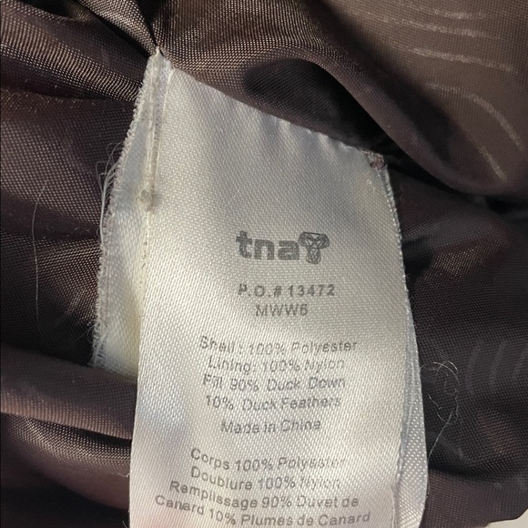 Aritzia - TNA - Bear Paw Classic Cropped Puffer Jacket Dark Brown S - Picture 5 of 12